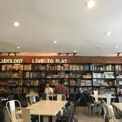 Ludo Boardgame Bar and Cafe