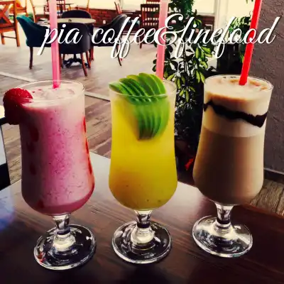 Pia Coffee & FineFood