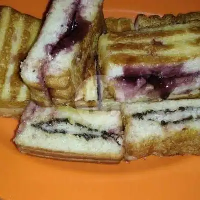 Gambar Makanan Roti Bakar Galuh Binangkit, Karanggan 18