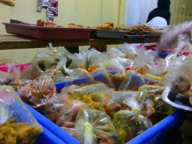 Gambar Makanan Nasi Kucing Drupadi Swarnabumi 3