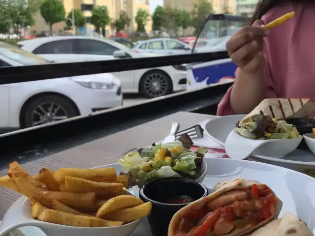 5.Etap Dilek Pasta Cafe & Restaurant'nin yemek ve ambiyans fotoğrafları 12