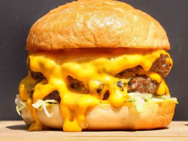 Burger & Sausage 200 Gram'nin yemek ve ambiyans fotoğrafları 51