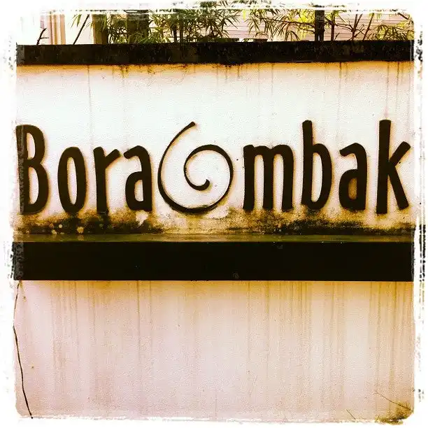 Bora Ombak Cafe & Restaurant