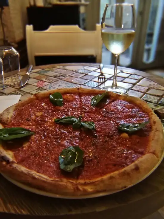 il Vicino Pizzeria'nin yemek ve ambiyans fotoğrafları 34