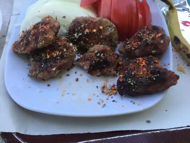 Köfteci Şeref Usta'nin yemek ve ambiyans fotoğrafları 1