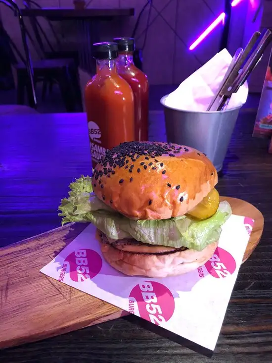 Gambar Makanan BB52 Burgers Berawa 14