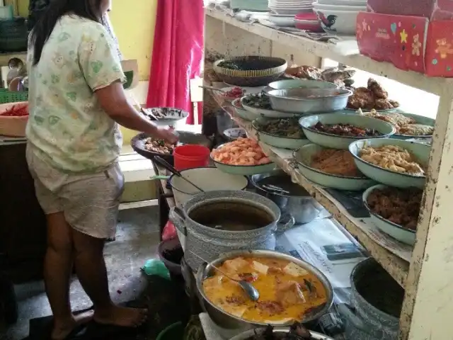 Gambar Makanan Warung makan "Mak tompo" 5