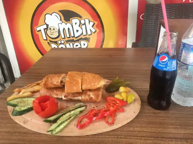 Tombik Döner Cafe'nin yemek ve ambiyans fotoğrafları 4