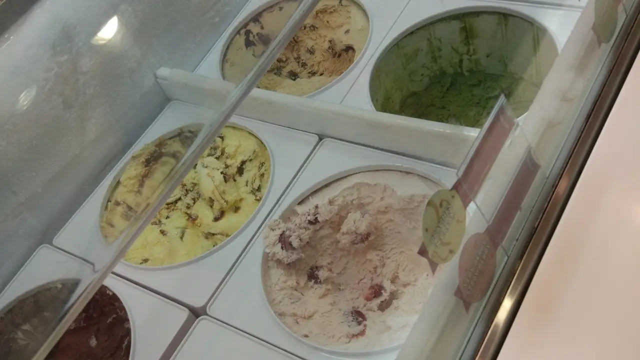 Baskin Robbins