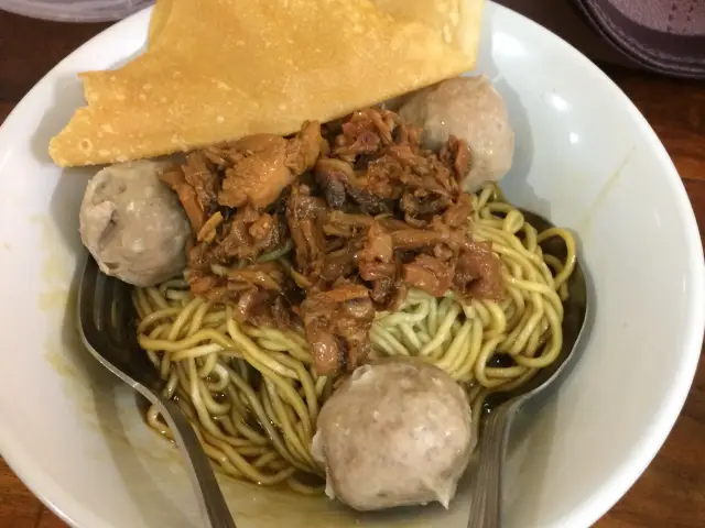 Gambar Makanan Mie Ayam Bakso Yunus 12