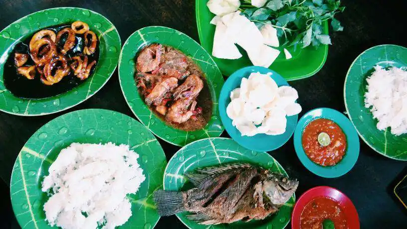 Gambar Makanan Ikan Nila Pak Ugi 16