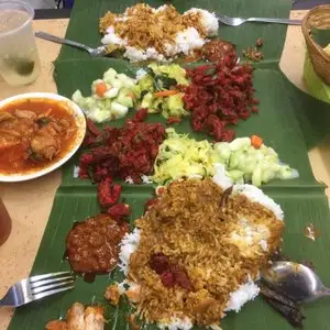 Sri Nirwana Banana Leaf House Food Photo 7