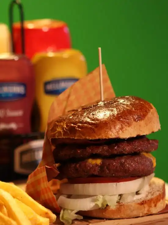 Retro Burger'nin yemek ve ambiyans fotoğrafları 6
