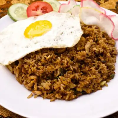 Nasgor Fajar, Legian