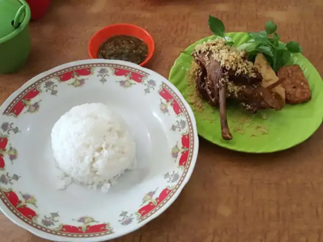 Gambar Makanan Bebek Khas Surabaya 10
