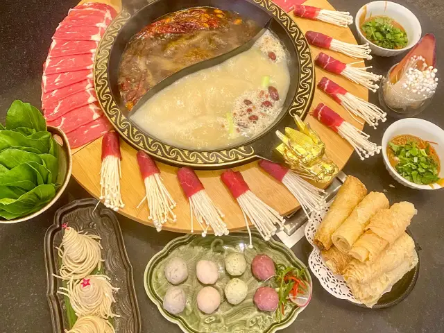 Gambar Makanan Chong Qing Hot Pot 1