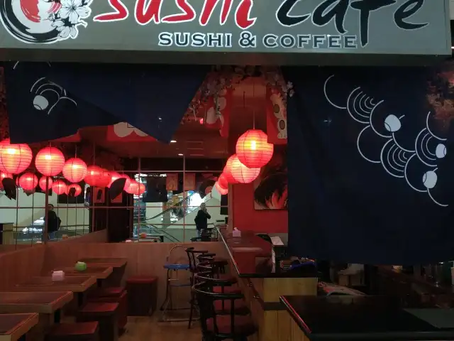 Gambar Makanan Sushi Cafe 8