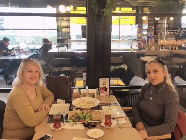 Birtat Fırın & Cafe'nin yemek ve ambiyans fotoğrafları 14