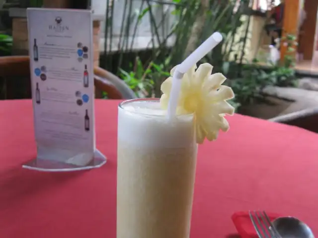 Gambar Makanan Gayatri Cafe 6