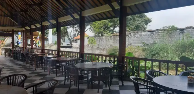 Enjung Beji Restaurant - Enjung Beji Resort