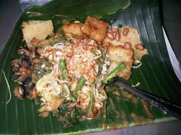 Gambar Makanan Nasi Pecel Bu Surip 4