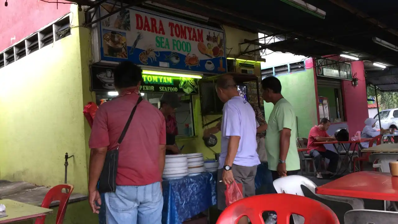 Beef Rendang and Pulut @ Medan Selera Bentong