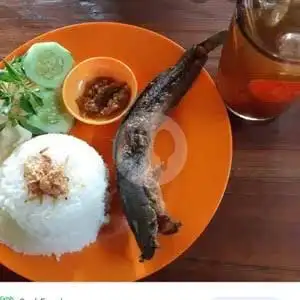 Gambar Makanan Pecel Lele dan Lotek Bu Bagyo, Ngaglik 6