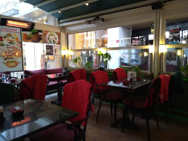 Bomonti Patisserie Cafe Restaurant'nin yemek ve ambiyans fotoğrafları 63