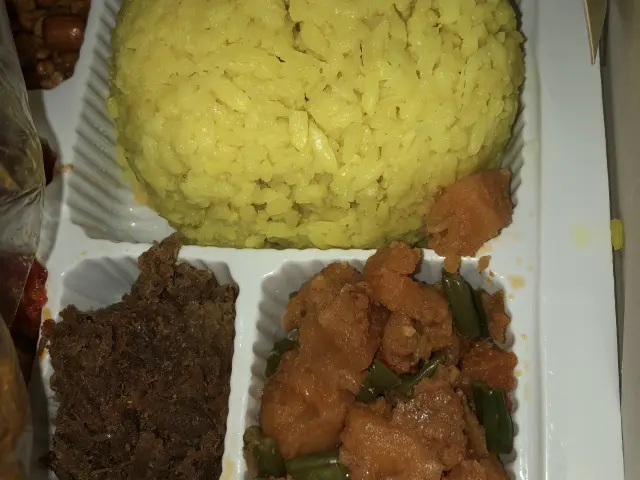 Gambar Makanan NasiKuningCakalangOma 6