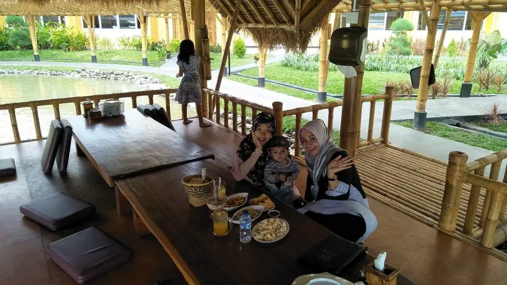 Gubuk Makan Mang Engking