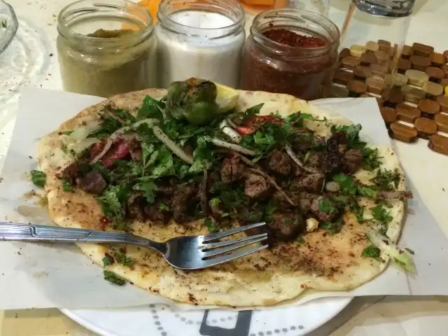 Ciğerci Ayvaz'nin yemek ve ambiyans fotoğrafları 18