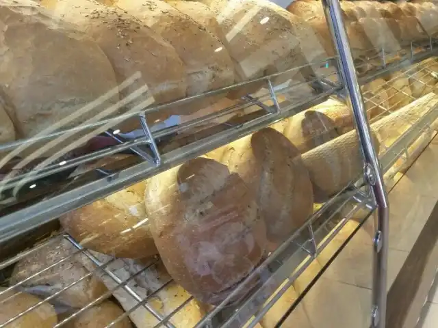 Ertuğrul Odunlu Ekmek Fırını & Unlu Mamüller'nin yemek ve ambiyans fotoğrafları 13