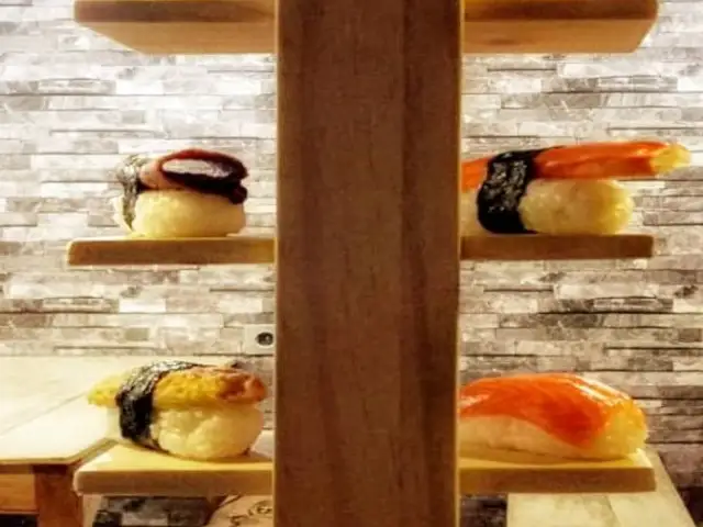 Gambar Makanan Yoshi Sushi 2