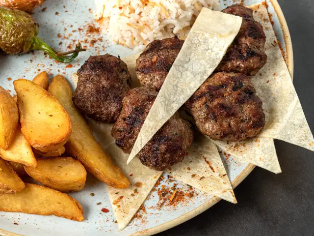 Gazi Çorba & Köfte'nin yemek ve ambiyans fotoğrafları 1