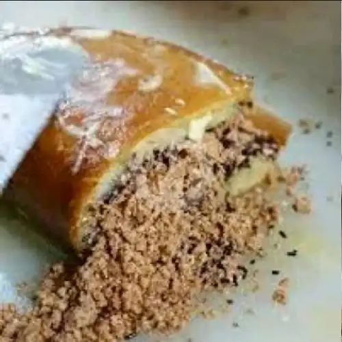 Gambar Makanan Martabak Holan, Depan Gerbang Rusun Angke 4