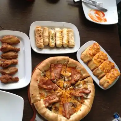 Pizza Hut