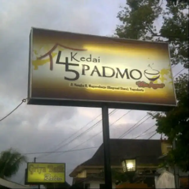 Kedai padmo