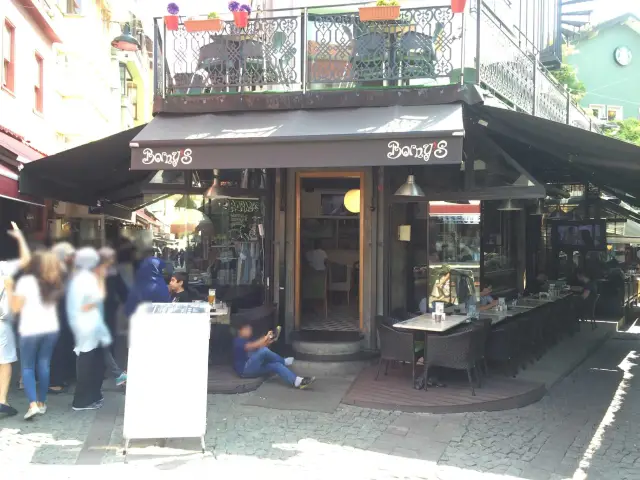 Cafe Borny's'nin yemek ve ambiyans fotoğrafları 7