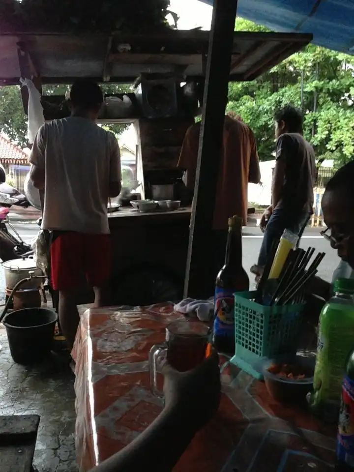 Mie Ayam Pak Pendek.