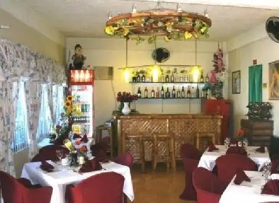 Myrnaki Restaurant