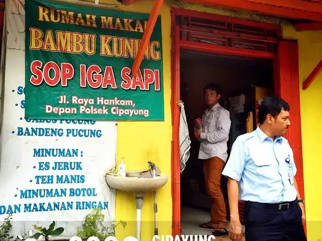 Gambar Makanan Warung Makan Sop Iga Sapi Bambu Kuning 5