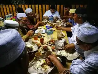 Warung Nasi Kukus Tamu Hill