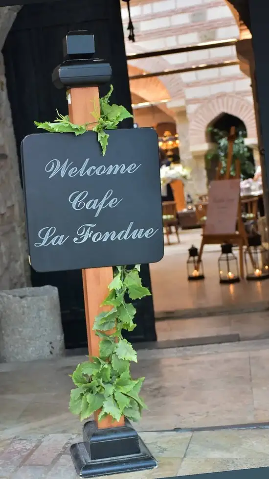 Cafe La Fondue'nin yemek ve ambiyans fotoğrafları 68