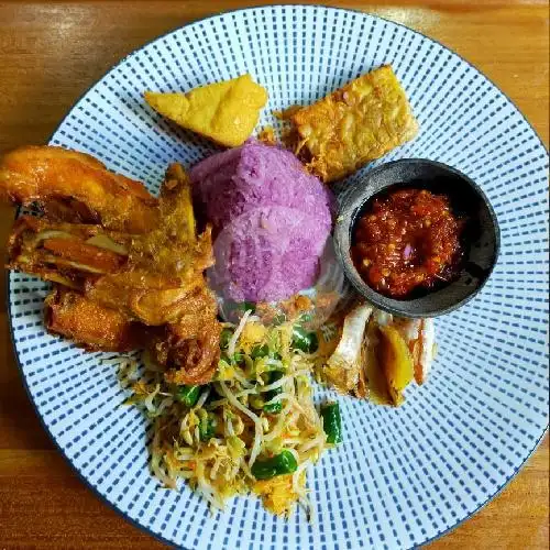 Gambar Makanan Ayam Goreng Kampung, Gatsu Barat 6