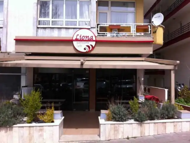 Liona Patisserie'nin yemek ve ambiyans fotoğrafları 2