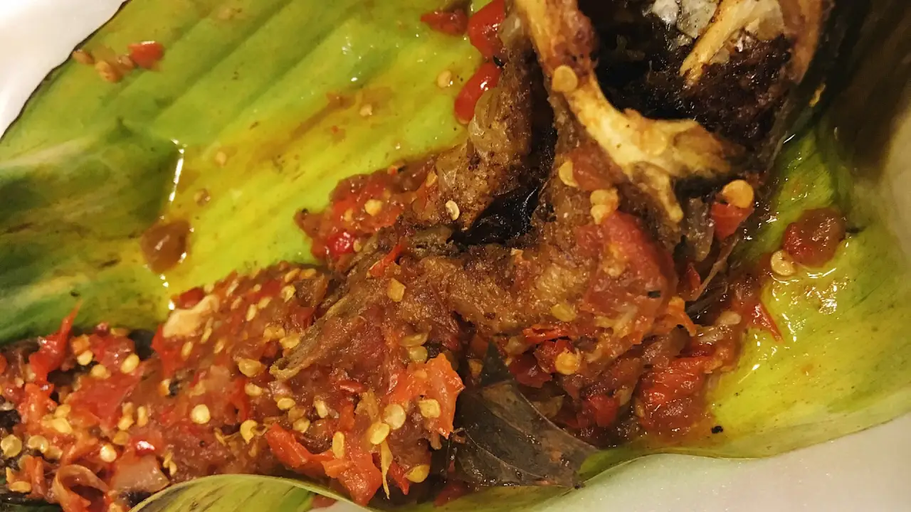 Ayam Penyet Bandung Morotuman