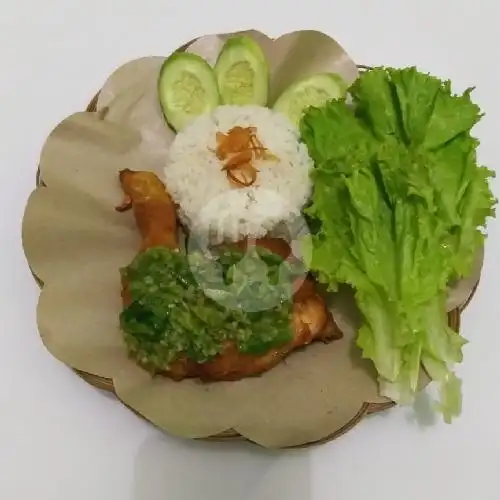 Gambar Makanan Ayam Goreng /Gado Gado Menara 1