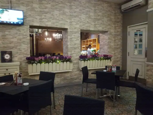 Gambar Makanan Keukenhof Bistro 3