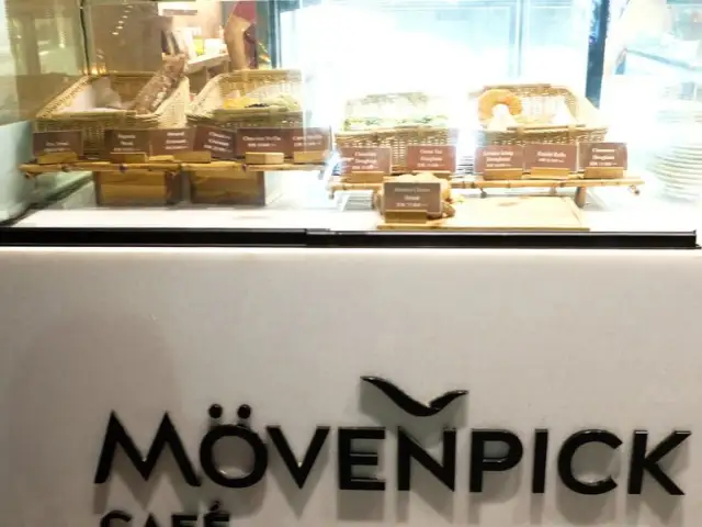 Gambar Makanan Movenpick Cafe 15