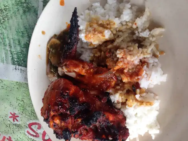 Ikan Bakar Parit Gabis Food Photo 2